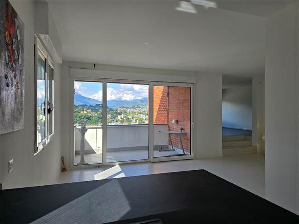 Paradiso – Luminoso 4.5 locali con ampi spazi e finiture moderne